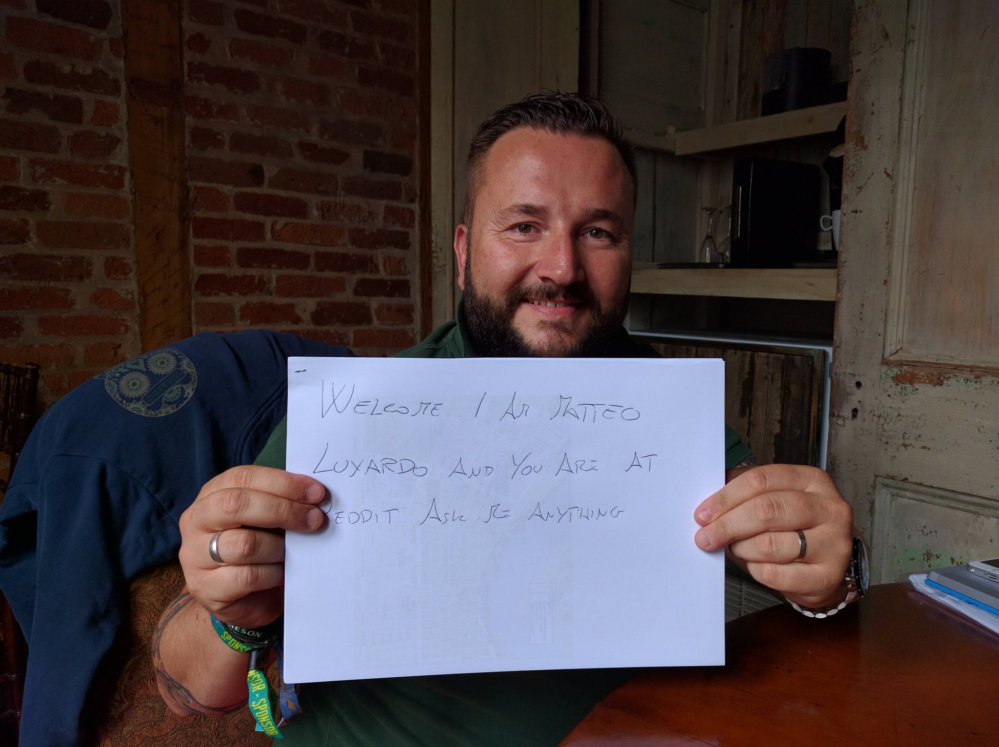 Matteo Luxardo holding AMA sign at Reddit Ask Me Anything